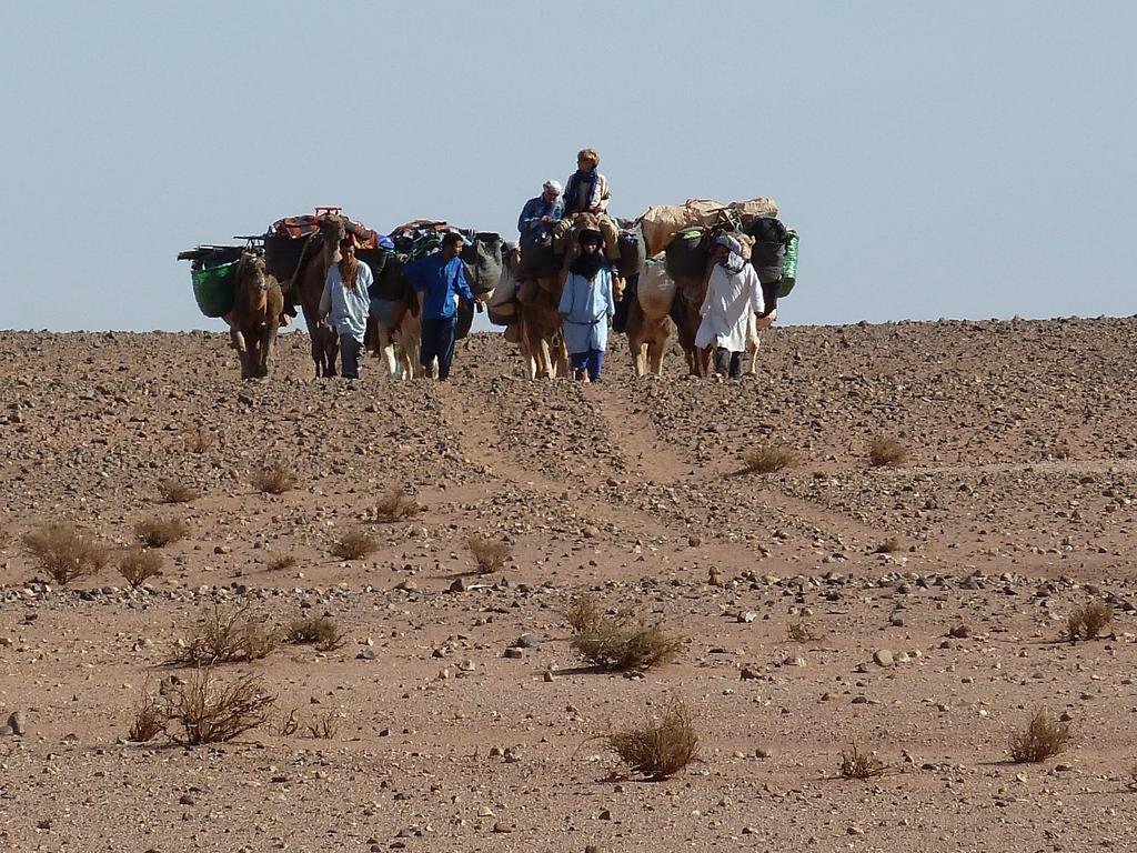 Tinfou Desert Camp Brija Экстерьер фото